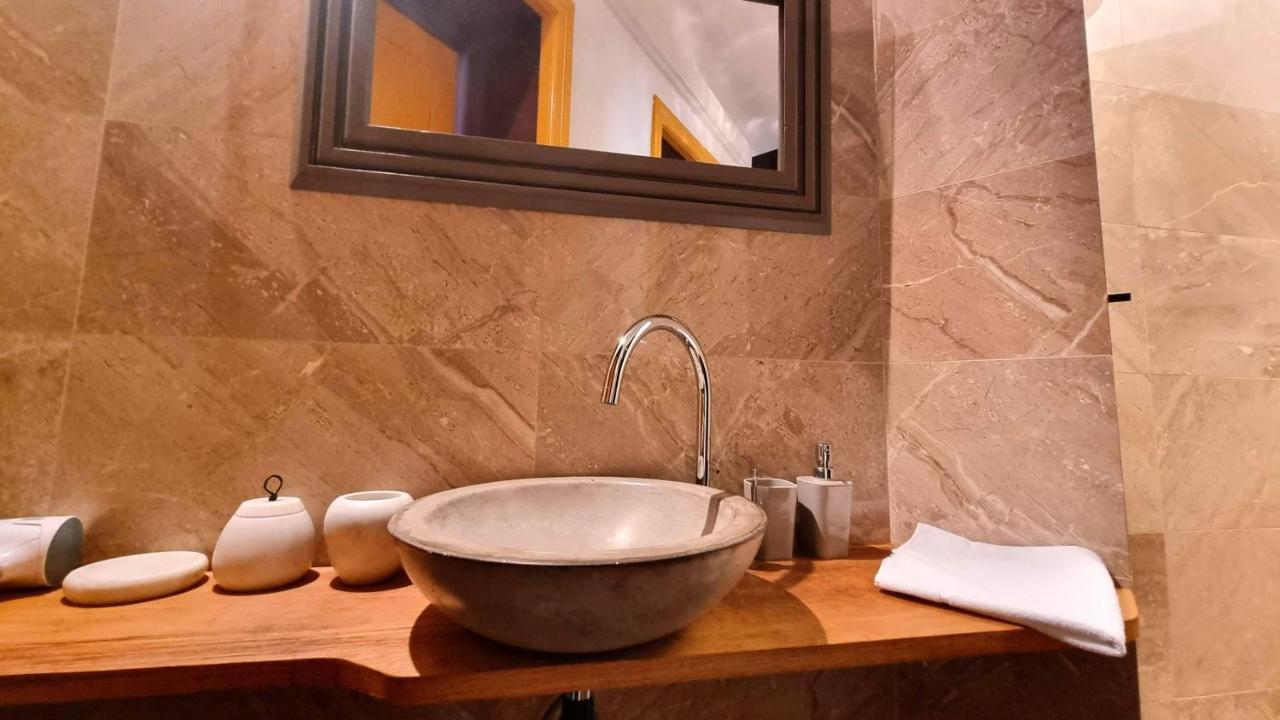 Handcrafted Design Trieste Bagian luar foto